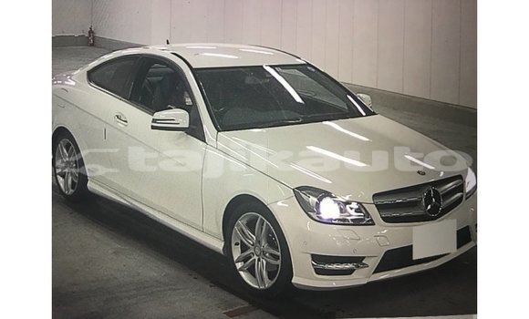 Buy Import Mercedes-Benz 190 White Car in Import - Dubai in Dushanbe Buy Import Mercedes-Benz 190 White Car in Import - Dubai in Dushanbe