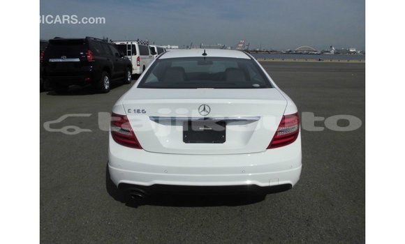 Buy Import Mercedes-Benz 190 White Car in Import - Dubai in Dushanbe Buy Import Mercedes-Benz 190 White Car in Import - Dubai in Dushanbe