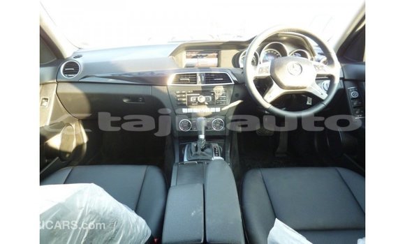 Buy Import Mercedes-Benz 200 White Car in Import - Dubai in Dushanbe Buy Import Mercedes-Benz 200 White Car in Import - Dubai in Dushanbe