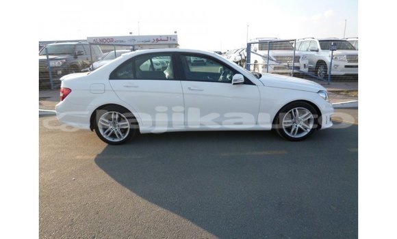 Buy Import Mercedes-Benz 200 White Car in Import - Dubai in Dushanbe Buy Import Mercedes-Benz 200 White Car in Import - Dubai in Dushanbe