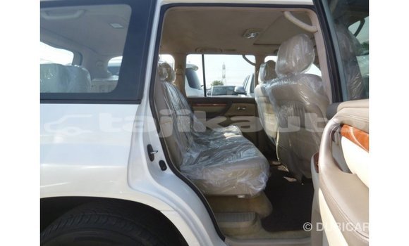 Buy Import Toyota Land Cruiser White Car in Import - Dubai in Dushanbe Buy Import Toyota Land Cruiser White Car in Import - Dubai in Dushanbe