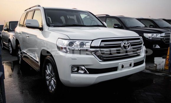 Buy Import Toyota Land Cruiser White Car in Import - Dubai in Dushanbe Buy Import Toyota Land Cruiser White Car in Import - Dubai in Dushanbe