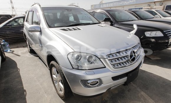 Buy Import Mercedes-Benz 190 Other Car in Import - Dubai in Dushanbe Buy Import Mercedes-Benz 190 Other Car in Import - Dubai in Dushanbe