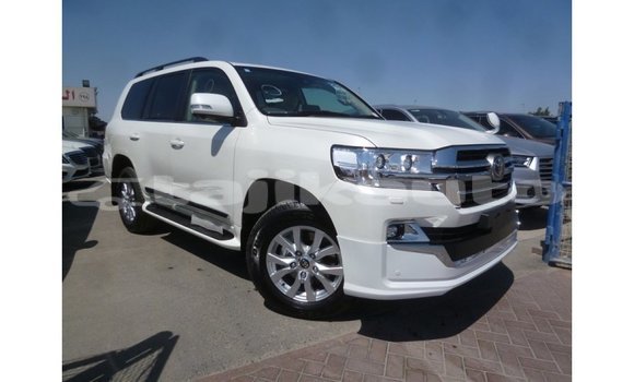 Buy Import Toyota Land Cruiser White Car in Import - Dubai in Dushanbe Buy Import Toyota Land Cruiser White Car in Import - Dubai in Dushanbe