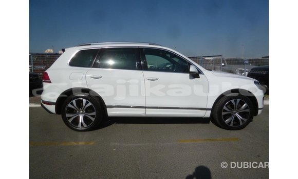 Buy Import Volkswagen Touareg White Car in Import - Dubai in Dushanbe Buy Import Volkswagen Touareg White Car in Import - Dubai in Dushanbe