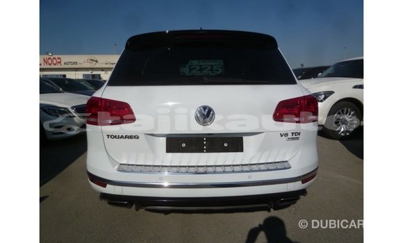 Buy Import Volkswagen Touareg White Car in Import - Dubai in Dushanbe Buy Import Volkswagen Touareg White Car in Import - Dubai in Dushanbe