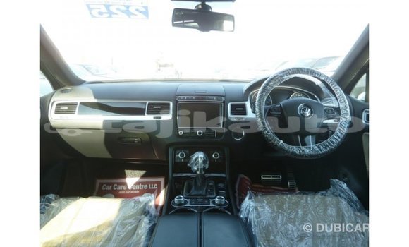 Buy Import Volkswagen Touareg White Car in Import - Dubai in Dushanbe Buy Import Volkswagen Touareg White Car in Import - Dubai in Dushanbe