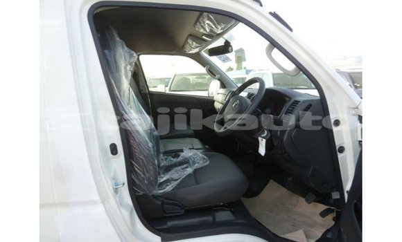 Buy Import Toyota Hiace White Car in Import - Dubai in Dushanbe Buy Import Toyota Hiace White Car in Import - Dubai in Dushanbe