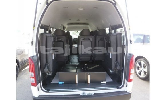 Buy Import Toyota Hiace White Car in Import - Dubai in Dushanbe Buy Import Toyota Hiace White Car in Import - Dubai in Dushanbe