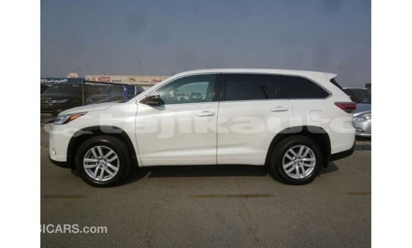 Buy Import Toyota Kluger White Car in Import - Dubai in Dushanbe Buy Import Toyota Kluger White Car in Import - Dubai in Dushanbe