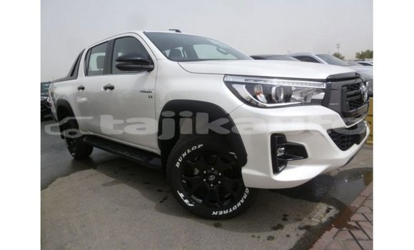 Buy Import Toyota Hilux White Car in Import - Dubai in Dushanbe Buy Import Toyota Hilux White Car in Import - Dubai in Dushanbe