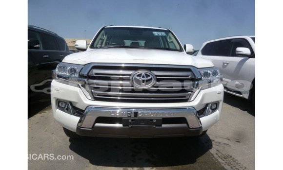 Buy Import Toyota Land Cruiser White Car in Import - Dubai in Dushanbe Buy Import Toyota Land Cruiser White Car in Import - Dubai in Dushanbe