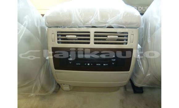 Buy Import Toyota Land Cruiser White Car in Import - Dubai in Dushanbe Buy Import Toyota Land Cruiser White Car in Import - Dubai in Dushanbe