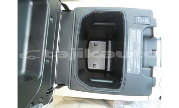 Buy Import Toyota Land Cruiser White Car in Import - Dubai in Dushanbe Buy Import Toyota Land Cruiser White Car in Import - Dubai in Dushanbe