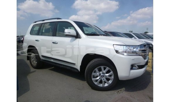 Buy Import Toyota Land Cruiser White Car in Import - Dubai in Dushanbe Buy Import Toyota Land Cruiser White Car in Import - Dubai in Dushanbe