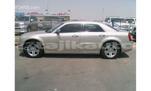 Buy Import Chrysler 300 Beige Car in Import - Dubai in Dushanbe Buy Import Chrysler 300 Beige Car in Import - Dubai in Dushanbe