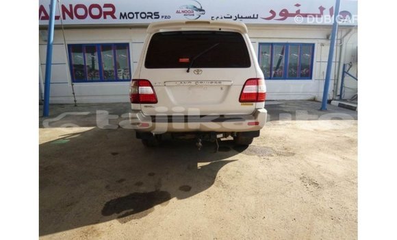Buy Import Toyota Land Cruiser White Car in Import - Dubai in Dushanbe Buy Import Toyota Land Cruiser White Car in Import - Dubai in Dushanbe