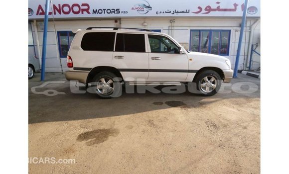 Buy Import Toyota Land Cruiser White Car in Import - Dubai in Dushanbe Buy Import Toyota Land Cruiser White Car in Import - Dubai in Dushanbe