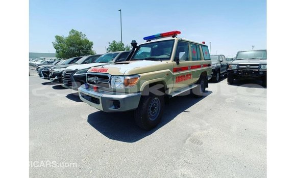 Buy Import Toyota Land Cruiser Beige Car in Import - Dubai in Dushanbe Buy Import Toyota Land Cruiser Beige Car in Import - Dubai in Dushanbe