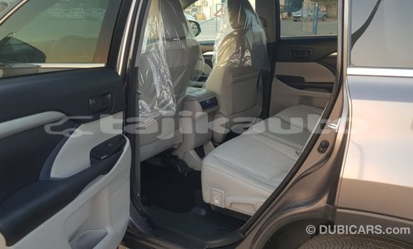 Buy Import Toyota Highlander Other Car in Import - Dubai in Dushanbe Buy Import Toyota Highlander Other Car in Import - Dubai in Dushanbe