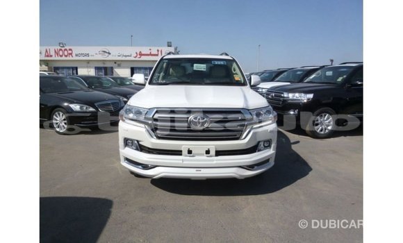 Buy Import Toyota Land Cruiser White Car in Import - Dubai in Dushanbe Buy Import Toyota Land Cruiser White Car in Import - Dubai in Dushanbe