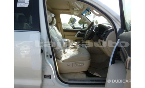 Buy Import Toyota Land Cruiser White Car in Import - Dubai in Dushanbe Buy Import Toyota Land Cruiser White Car in Import - Dubai in Dushanbe