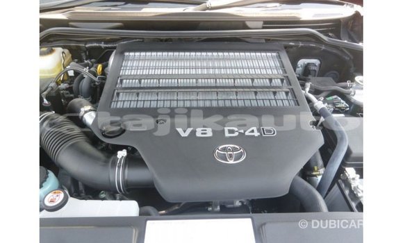 Buy Import Toyota Land Cruiser Red Car in Import - Dubai in Dushanbe Buy Import Toyota Land Cruiser Red Car in Import - Dubai in Dushanbe