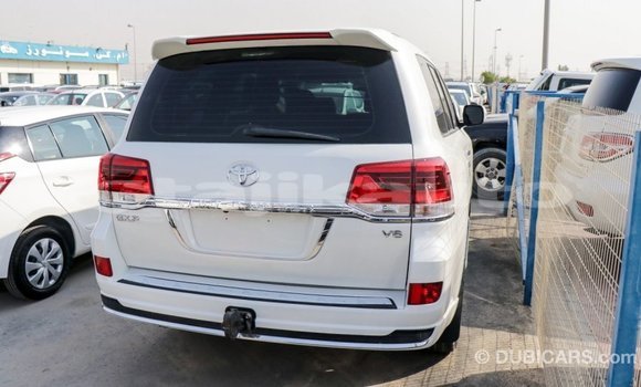 Buy Import Toyota Land Cruiser White Car in Import - Dubai in Dushanbe Buy Import Toyota Land Cruiser White Car in Import - Dubai in Dushanbe