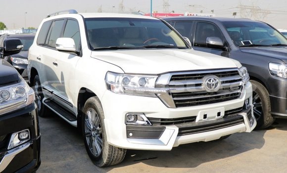 Buy Import Toyota Land Cruiser White Car in Import - Dubai in Dushanbe Buy Import Toyota Land Cruiser White Car in Import - Dubai in Dushanbe