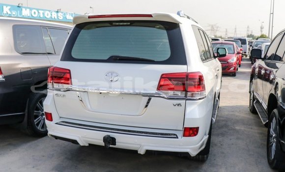 Buy Import Toyota Land Cruiser White Car in Import - Dubai in Dushanbe Buy Import Toyota Land Cruiser White Car in Import - Dubai in Dushanbe