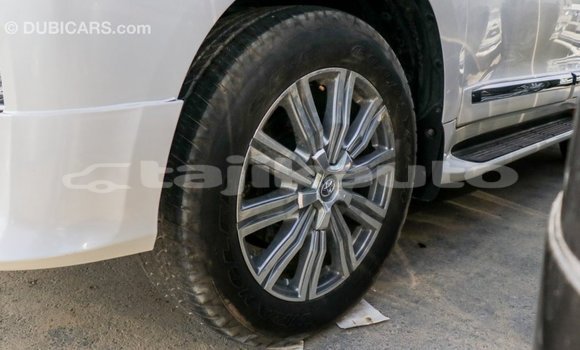 Buy Import Toyota Land Cruiser White Car in Import - Dubai in Dushanbe Buy Import Toyota Land Cruiser White Car in Import - Dubai in Dushanbe