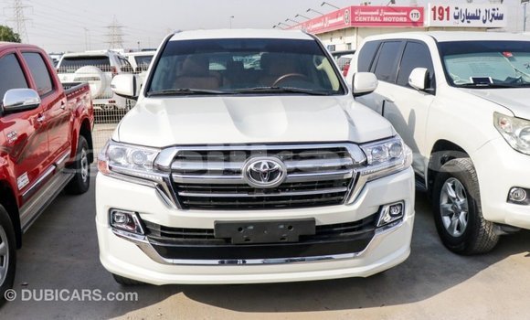 Buy Import Toyota Land Cruiser White Car in Import - Dubai in Dushanbe Buy Import Toyota Land Cruiser White Car in Import - Dubai in Dushanbe