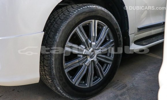 Buy Import Toyota Land Cruiser White Car in Import - Dubai in Dushanbe Buy Import Toyota Land Cruiser White Car in Import - Dubai in Dushanbe