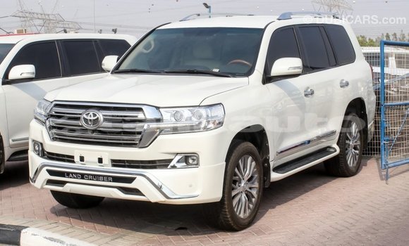 Buy Import Toyota Land Cruiser White Car in Import - Dubai in Dushanbe Buy Import Toyota Land Cruiser White Car in Import - Dubai in Dushanbe