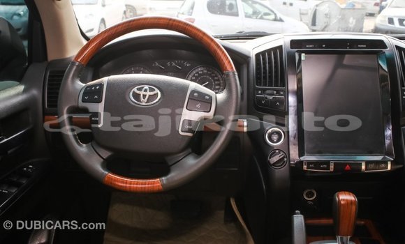 Buy Import Toyota Land Cruiser White Car in Import - Dubai in Dushanbe Buy Import Toyota Land Cruiser White Car in Import - Dubai in Dushanbe