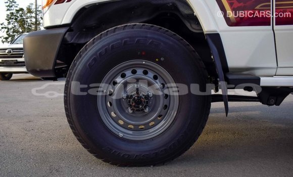 Buy Import Toyota Land Cruiser White Car in Import - Dubai in Dushanbe Buy Import Toyota Land Cruiser White Car in Import - Dubai in Dushanbe