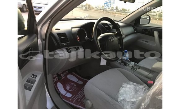 Buy Import Toyota Highlander Other Car in Import - Dubai in Dushanbe Buy Import Toyota Highlander Other Car in Import - Dubai in Dushanbe