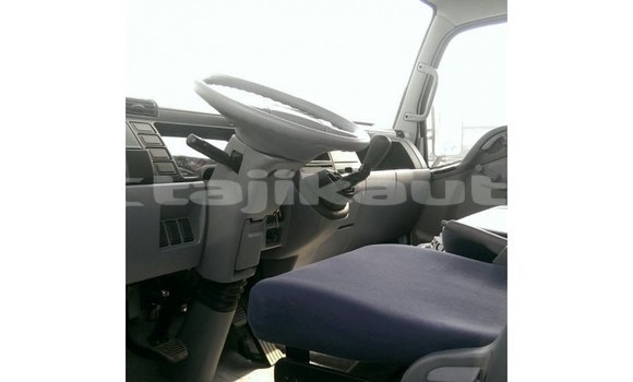 Buy Import Mitsubishi Carisma White Car in Import - Dubai in Dushanbe