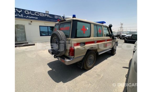 Buy Import Toyota Land Cruiser Beige Car in Import - Dubai in Dushanbe Buy Import Toyota Land Cruiser Beige Car in Import - Dubai in Dushanbe