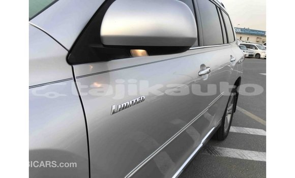 Buy Import Toyota Highlander Other Car in Import - Dubai in Dushanbe Buy Import Toyota Highlander Other Car in Import - Dubai in Dushanbe
