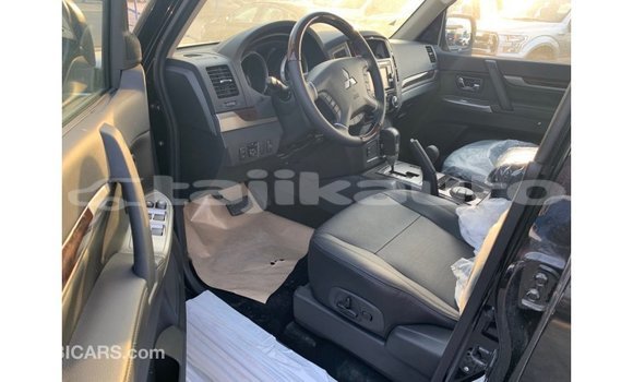 Buy Import Mitsubishi Pajero Black Car in Import - Dubai in Dushanbe Buy Import Mitsubishi Pajero Black Car in Import - Dubai in Dushanbe