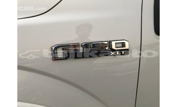 Buy Import Ford V8 White Car in Import - Dubai in Dushanbe Buy Import Ford V8 White Car in Import - Dubai in Dushanbe