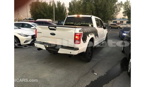 Buy Import Ford V8 White Car in Import - Dubai in Dushanbe Buy Import Ford V8 White Car in Import - Dubai in Dushanbe