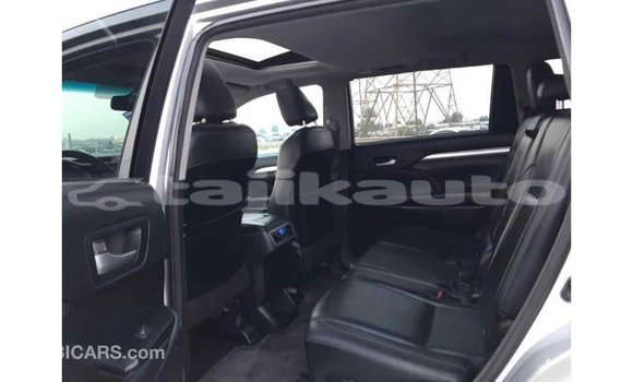 Buy Import Toyota Highlander Other Car in Import - Dubai in Dushanbe Buy Import Toyota Highlander Other Car in Import - Dubai in Dushanbe