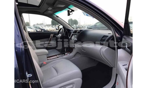 Buy Import Toyota Highlander Blue Car in Import - Dubai in Dushanbe Buy Import Toyota Highlander Blue Car in Import - Dubai in Dushanbe