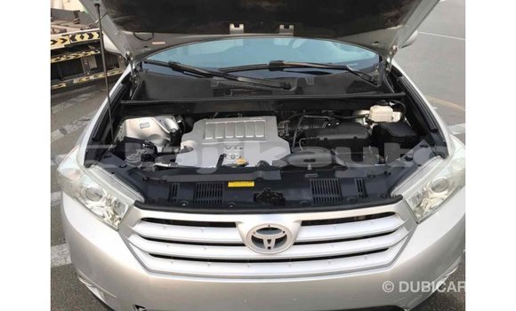Buy Import Toyota Highlander Other Car in Import - Dubai in Dushanbe Buy Import Toyota Highlander Other Car in Import - Dubai in Dushanbe