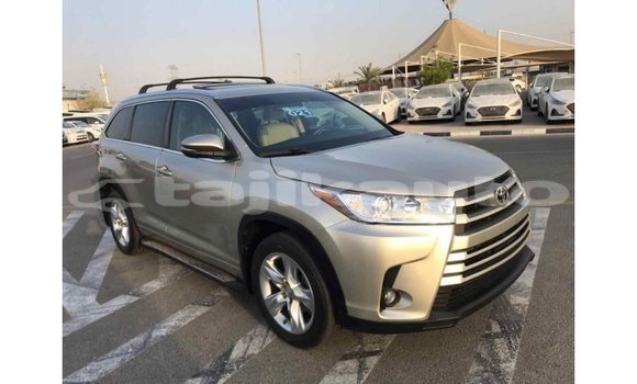 Buy Import Toyota Highlander Beige Car in Import - Dubai in Dushanbe Buy Import Toyota Highlander Beige Car in Import - Dubai in Dushanbe