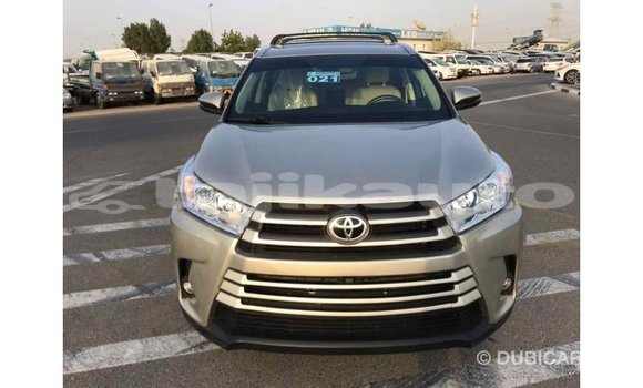 Buy Import Toyota Highlander Beige Car in Import - Dubai in Dushanbe Buy Import Toyota Highlander Beige Car in Import - Dubai in Dushanbe