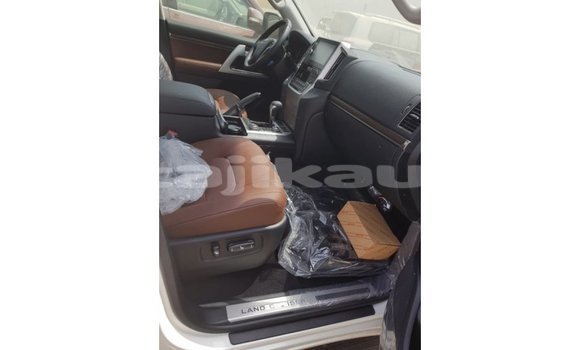 Buy Import Toyota Land Cruiser Brown Car in Import - Dubai in Dushanbe Buy Import Toyota Land Cruiser Brown Car in Import - Dubai in Dushanbe