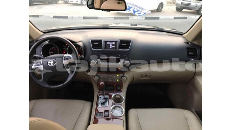 Big with watermark toyota highlander dushanbe import dubai 1317